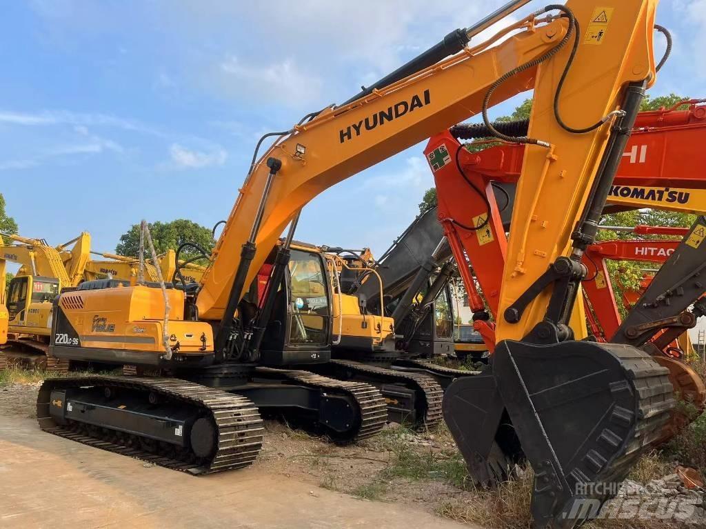 Hyundai R220LC-9S Kolová rýpadla