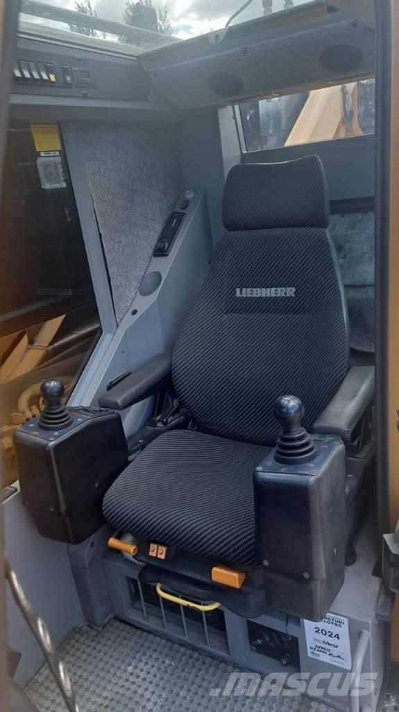 Liebherr LTM 1060-2 Univerzální terénní jeřáby