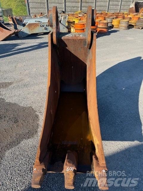 CAT 324 SZER 600 MM Hloubkové lopaty