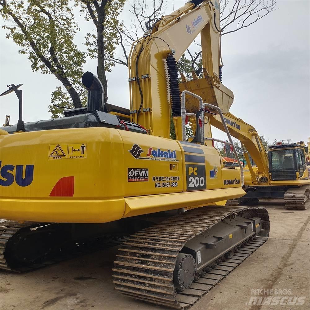Komatsu PC 200 Pásová rýpadla