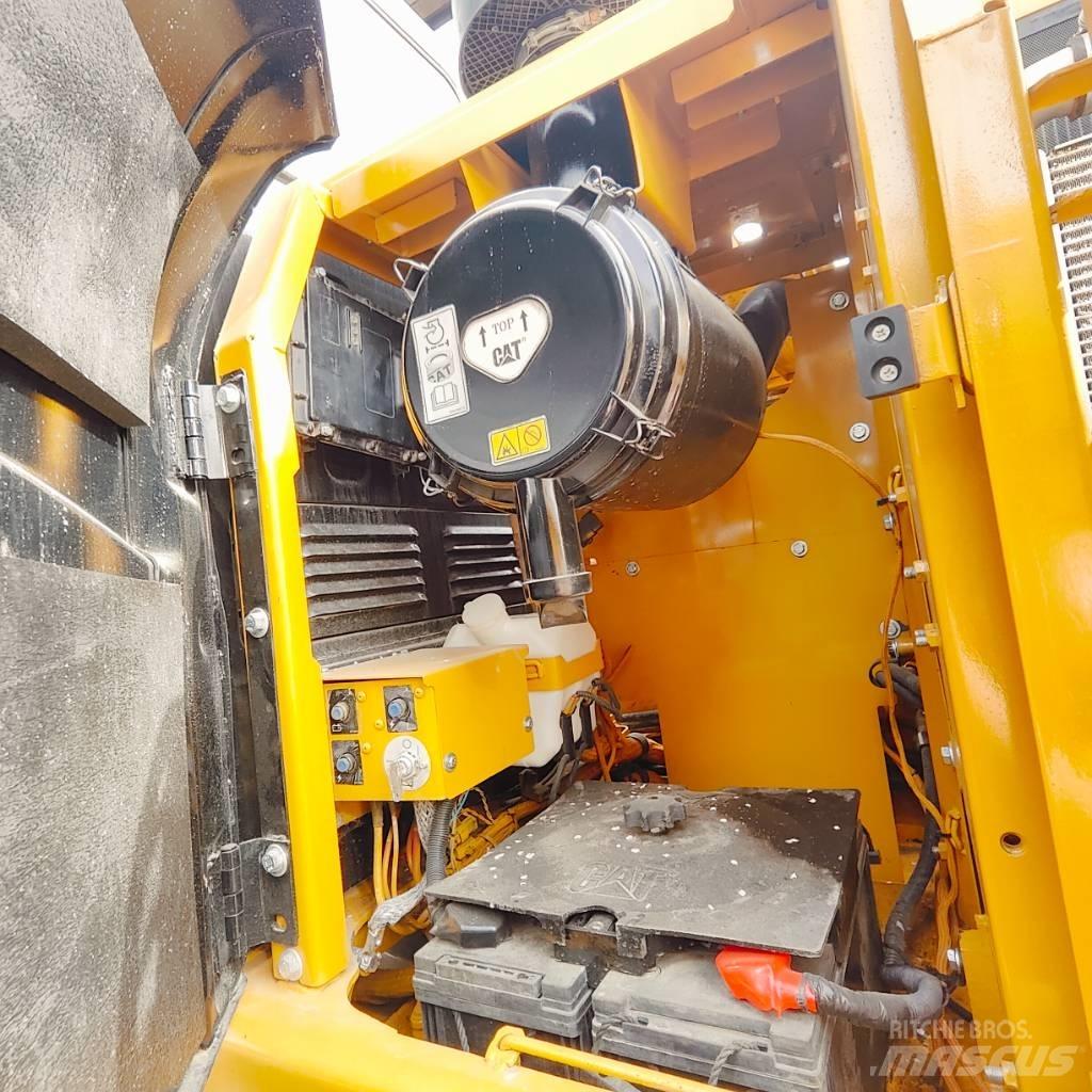 CAT 320D Pásová rýpadla