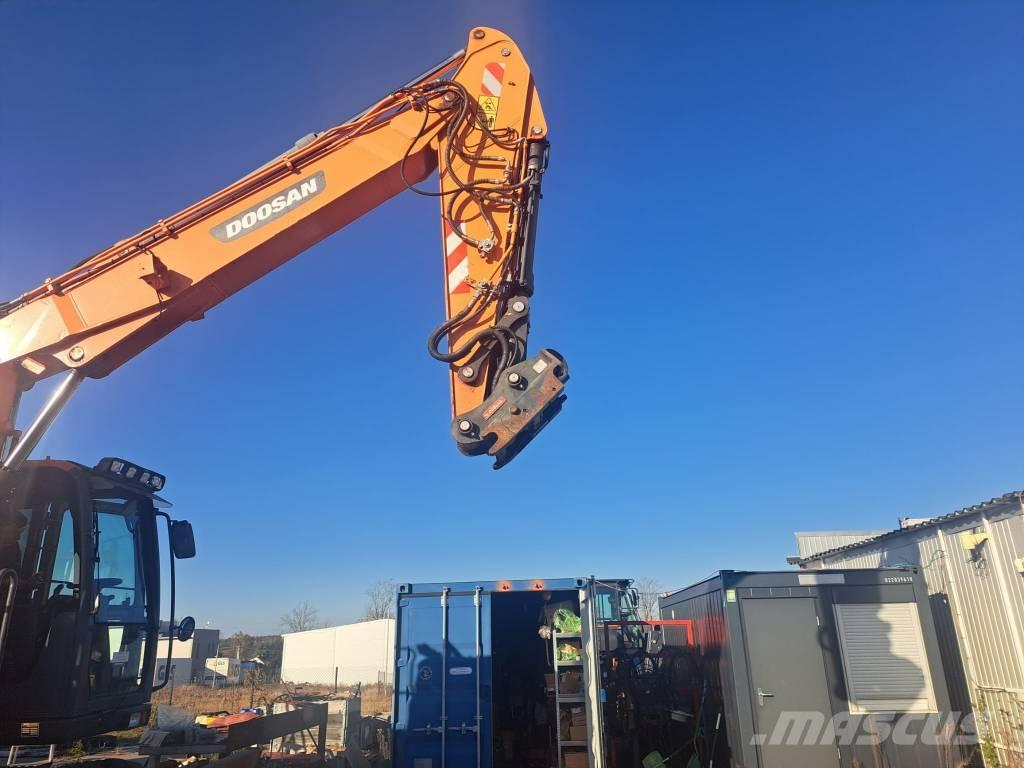 Doosan DX170W-5 Kolová rýpadla