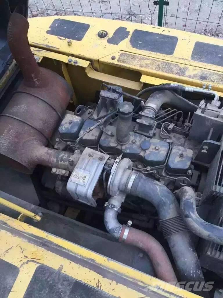 Komatsu pc200-7 Pásová rýpadla