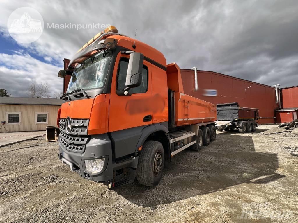 Mercedes-Benz Arocs Sklápěče