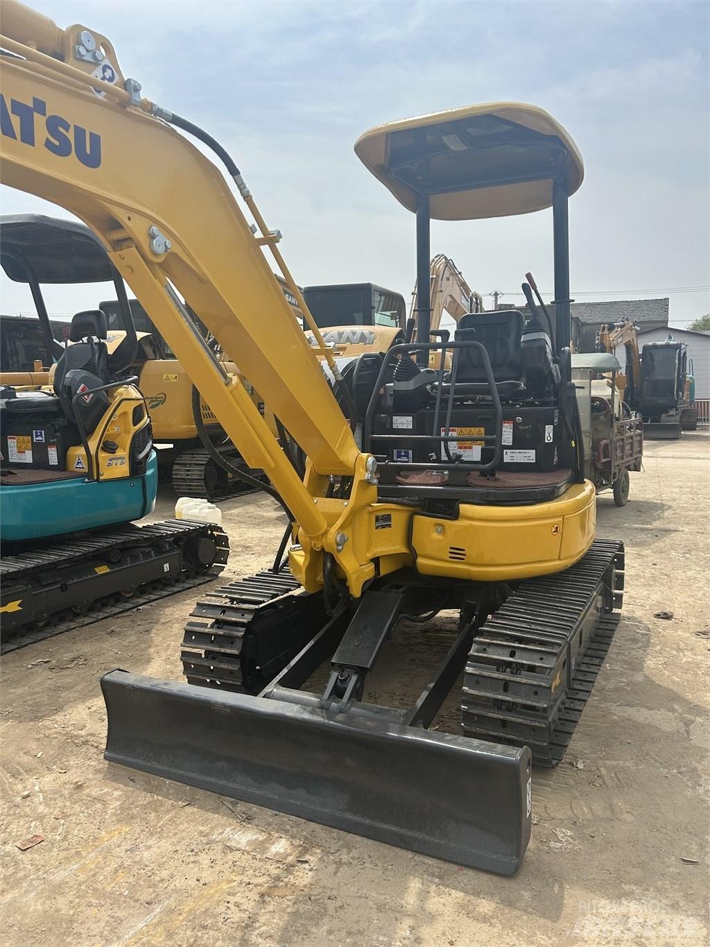 Komatsu PC30 Mini rýpadla < 7t