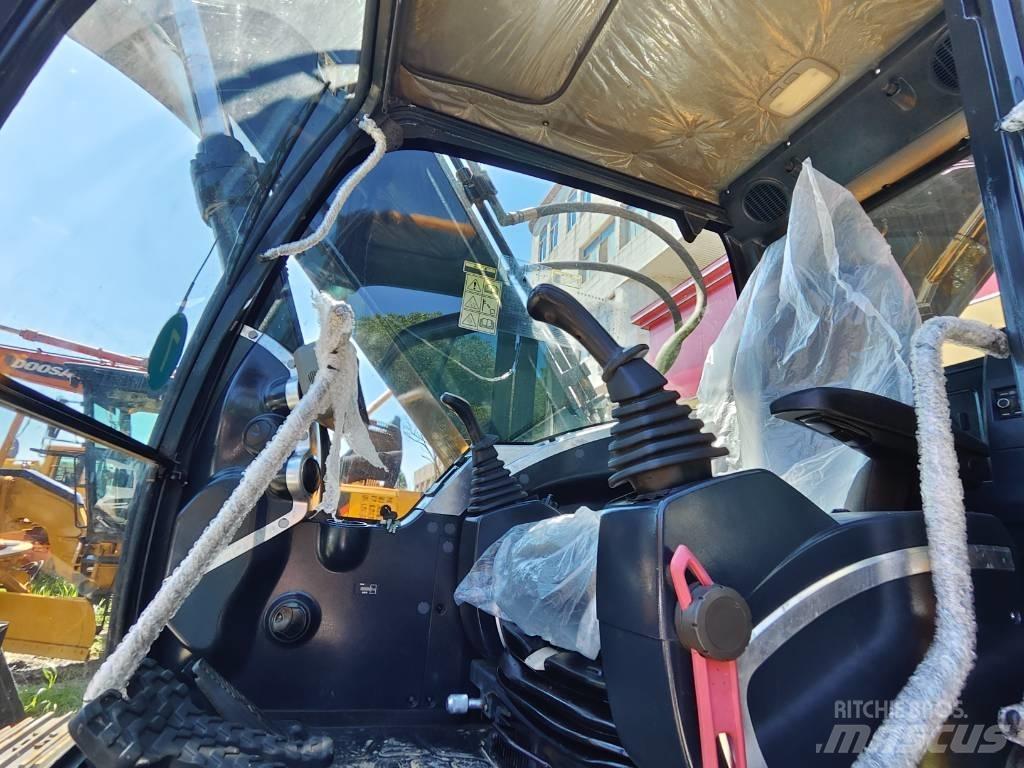 Hyundai Robex 220 LC Pásová rýpadla