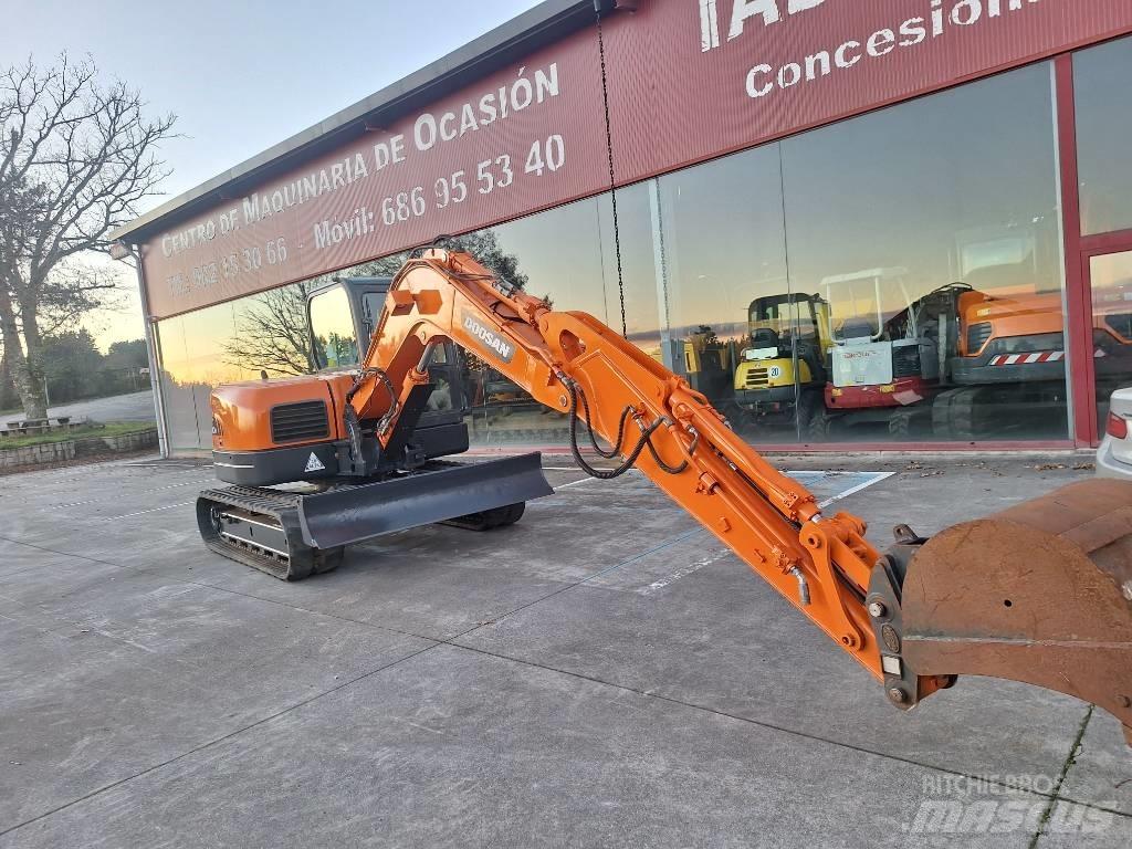 Doosan DX 80 R Midi rýpadla 7t - 12t