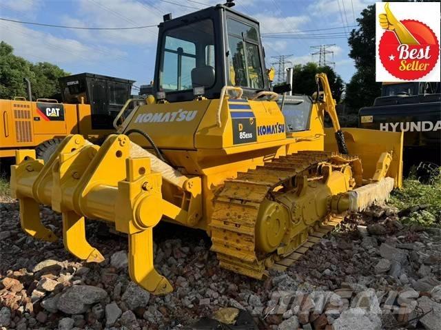 Komatsu D 85 EX Pásové dozery