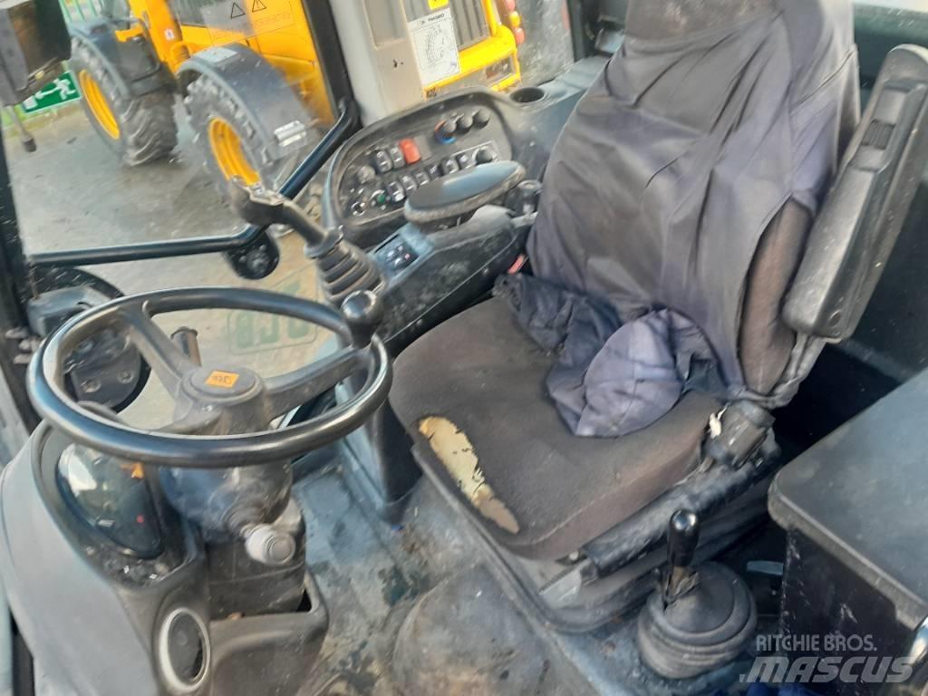 JCB TM 320 S Teleskopické nakladače pro zemědělství