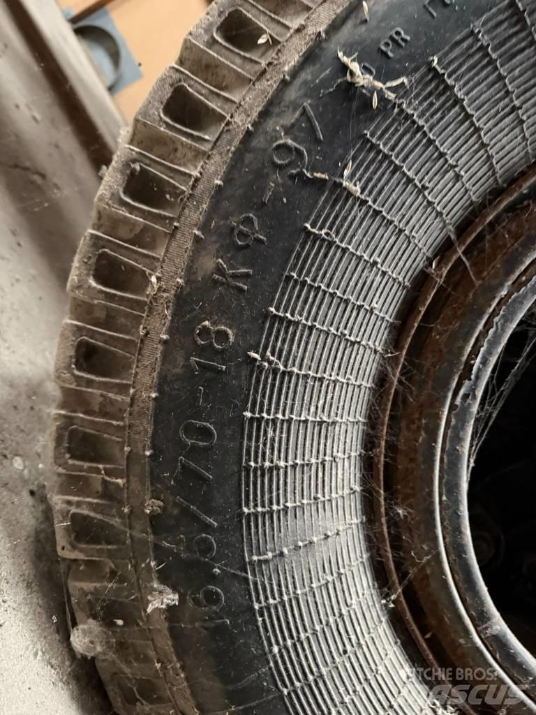 Belarus Tip 11B Sklápěcí přívěs