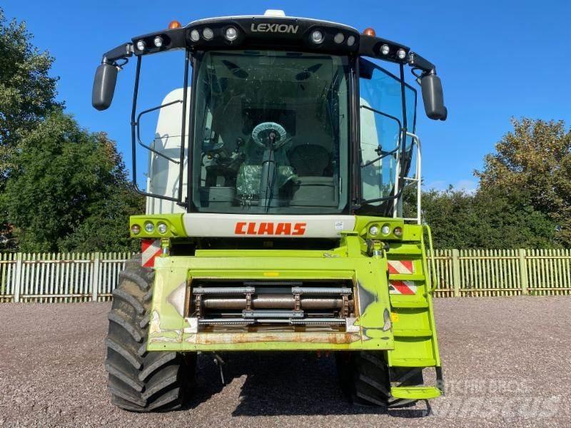 CLAAS LEXION 750 Sklízecí mlátičky