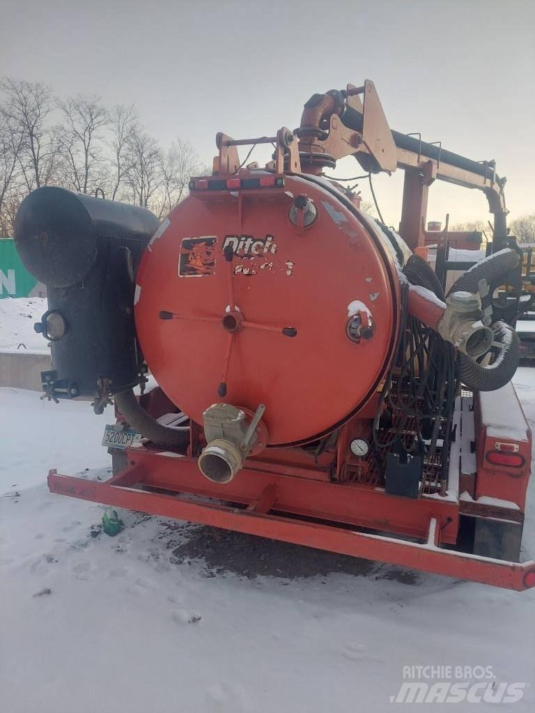 Ditch Witch FX-60 Stavebnictví - ostatní