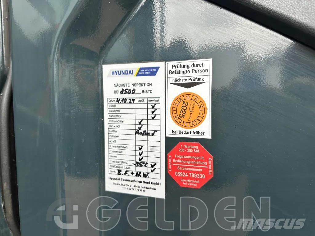 Hyundai HX220L Pásová rýpadla