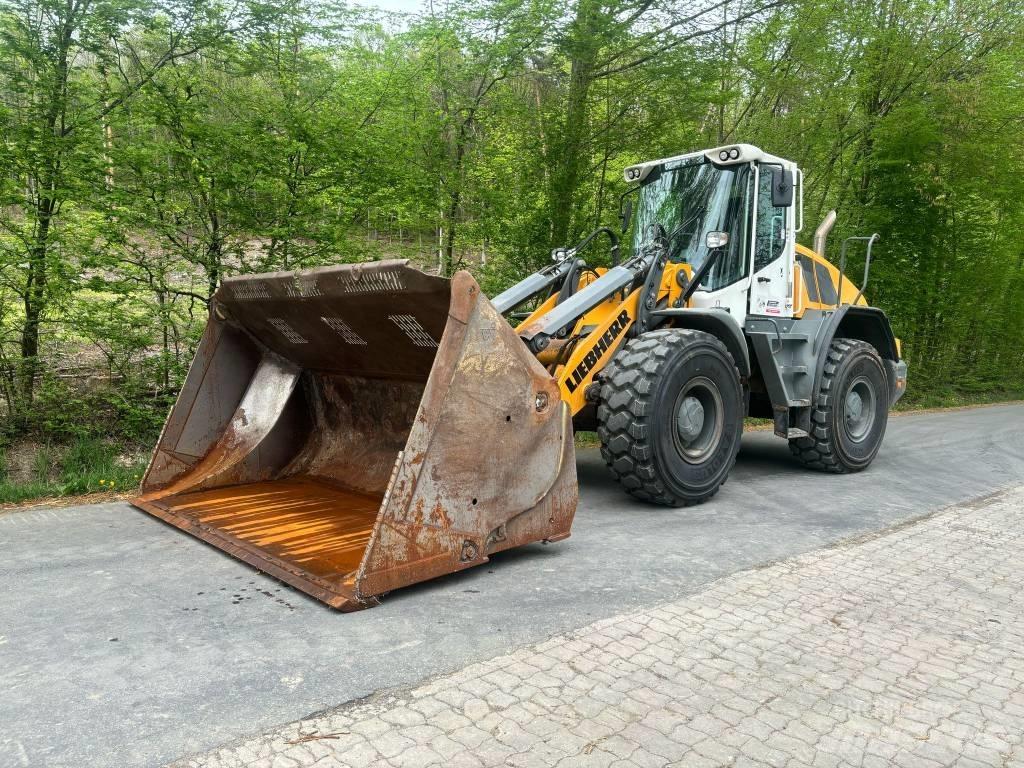 Liebherr L546 Kolové nakladače
