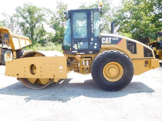 CAT CS 74 Tahačové válce