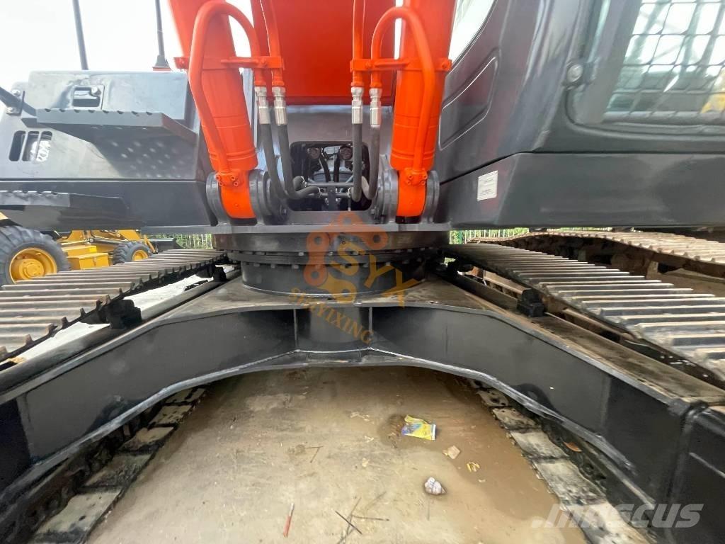 Hitachi ZX 350 H-3 Pásová rýpadla