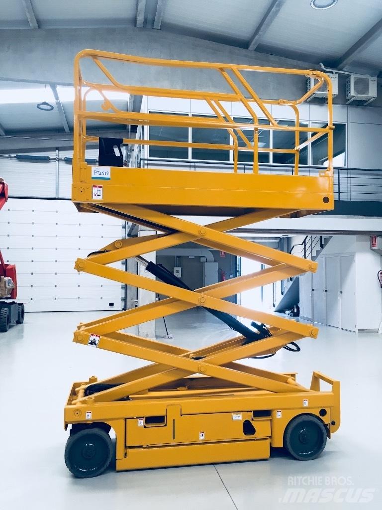 Haulotte Compact 8 Nůžková zvedací plošina