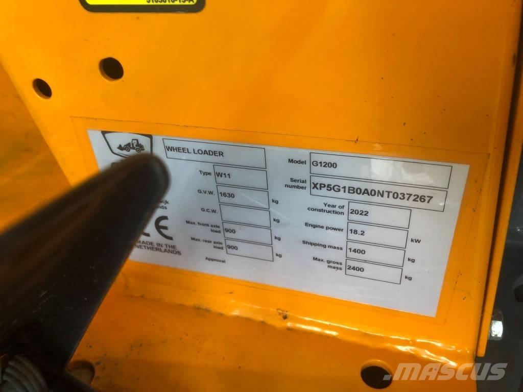 GiANT G 1200 Víceúčelové nakladače