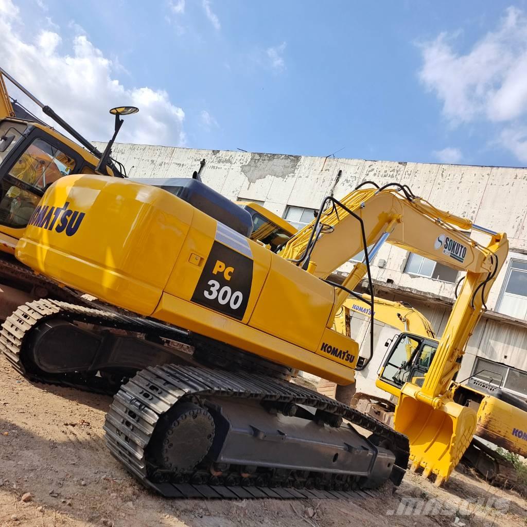 Komatsu PC 300-7 Pásová rýpadla