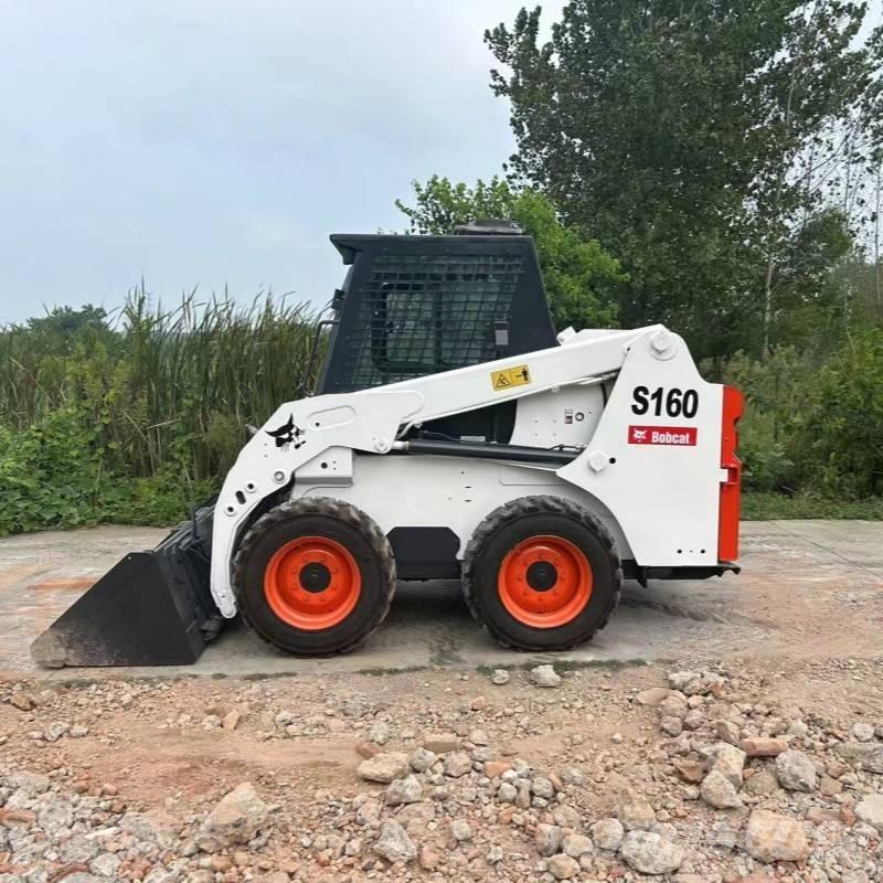Bobcat S 160 Smykem řízené nakladače