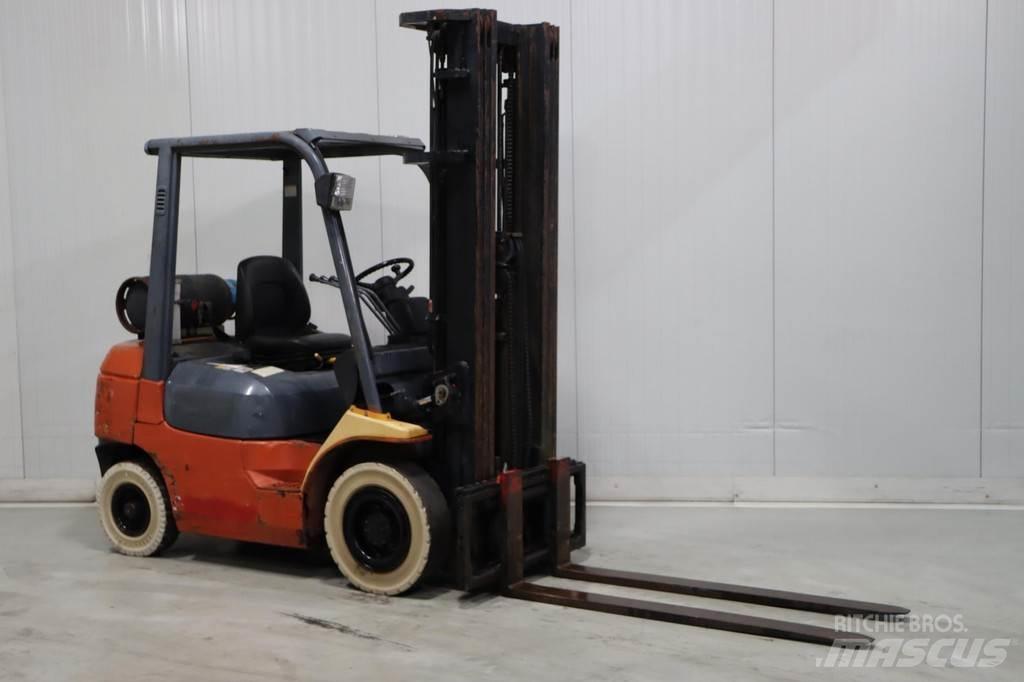 Toyota 42-7FGF25 LPG vozíky
