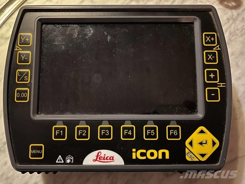 CAT 320 EL RR Pásová rýpadla