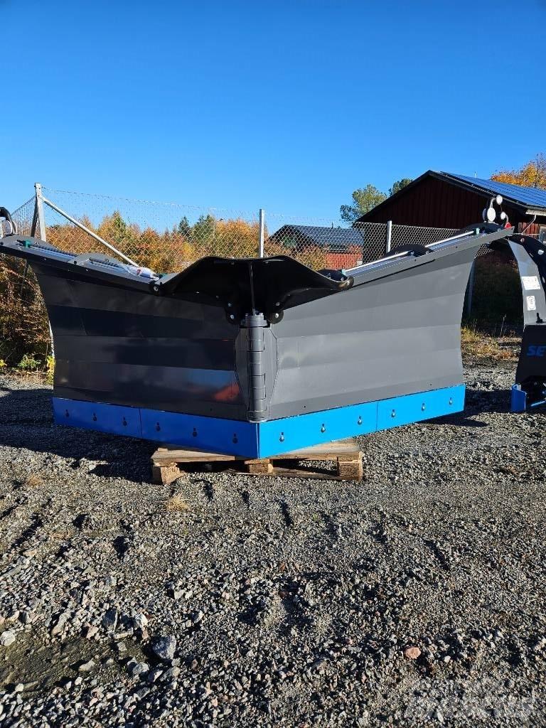 SE Equipment  3700 Pluhy