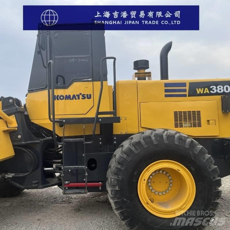Komatsu WA 380 Kolové nakladače