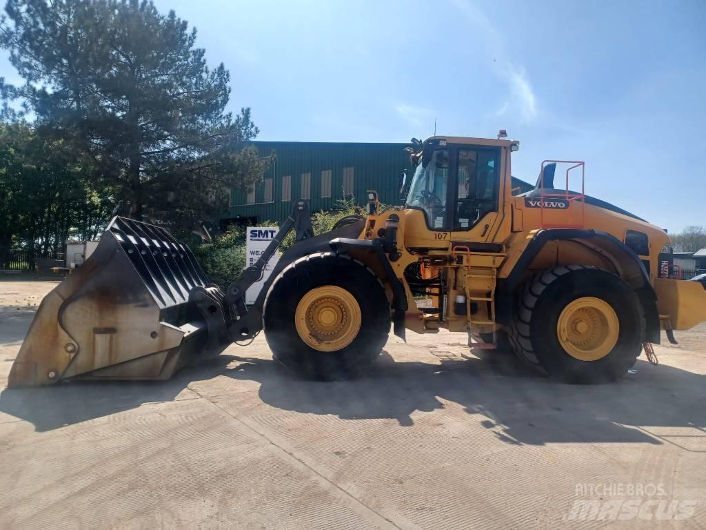 Volvo L 220 H Kolové nakladače