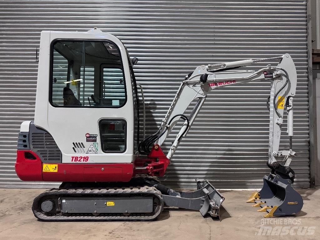 Takeuchi TB 219 Mini rýpadla < 7t