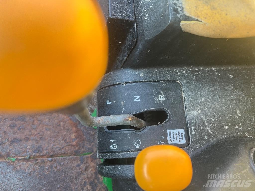 John Deere Gator TS Užitkové stroje