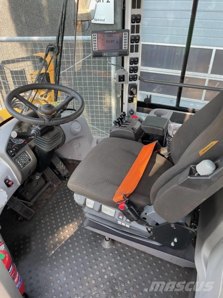 Volvo L90H Long boom Kolové nakladače