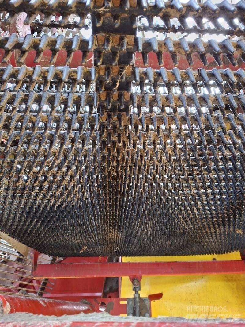 Grimme SE150 Cibulové kombajny