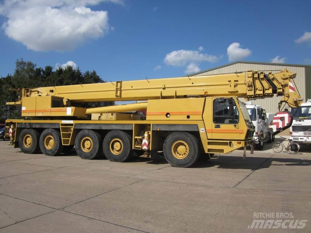 Grove GMK 5130 Univerzální terénní jeřáby