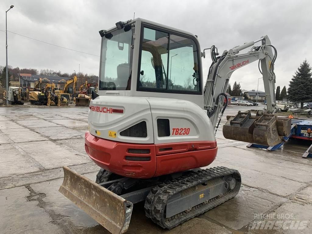 Takeuchi TB230 V3 Mini rýpadla < 7t