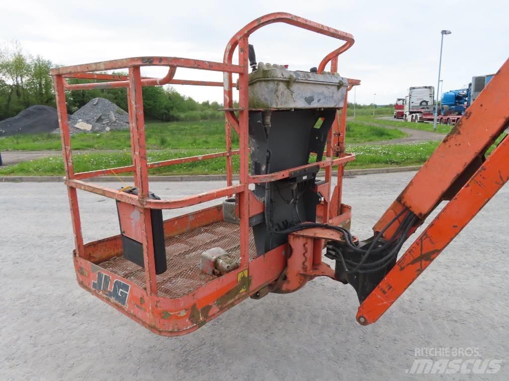 JLG 800 AJ Kloubové plošiny