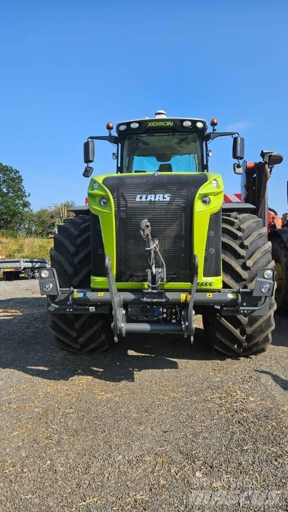 CLAAS Xerion 5000 VC Traktory