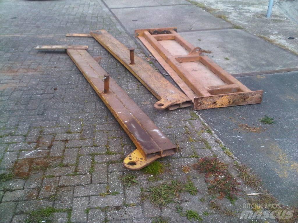 Volvo A25 tailgates Podvozky a zavěšení kol