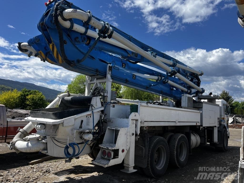 Alliance 33M Nákladní auta s čerpadly betonu