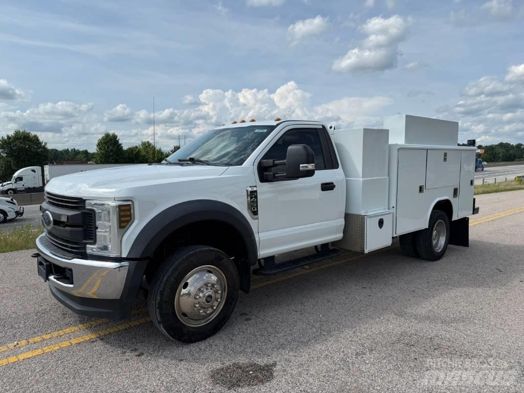 Ford F 450 Komunální / Multi-užitková vozidla