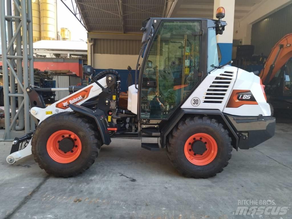 Bobcat L 85 Kolové nakladače