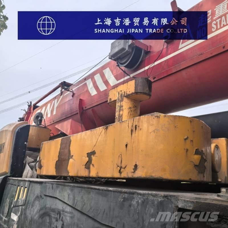 Sany STC 1000 C Univerzální terénní jeřáby