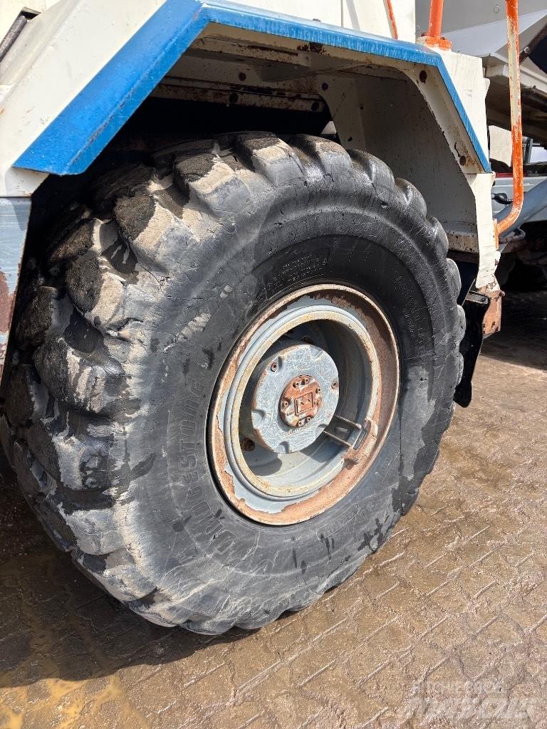 Terex TA 300 Kloubové dempry