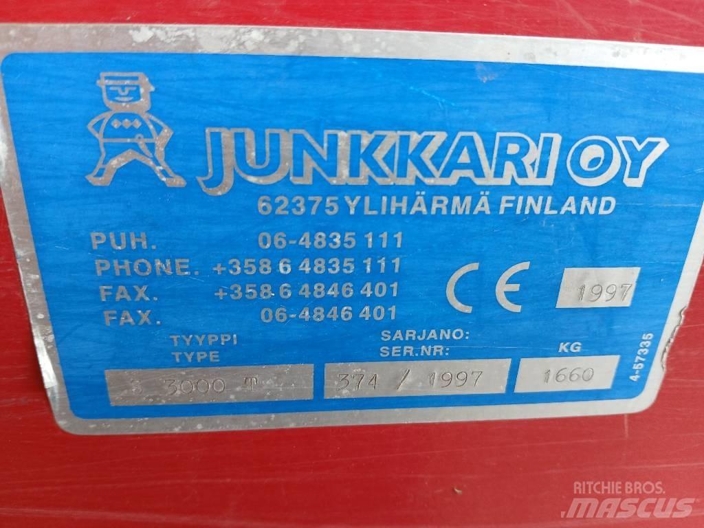Junkkari 3000 T Kombinované secí stroje