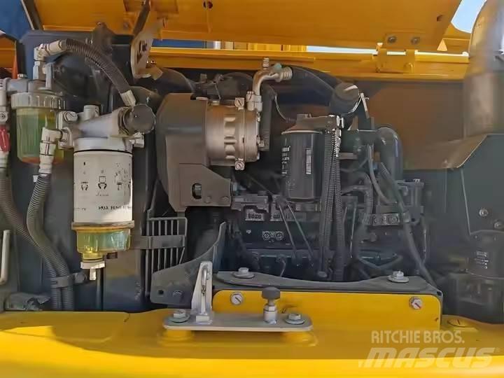 Komatsu PC70 Pásová rýpadla