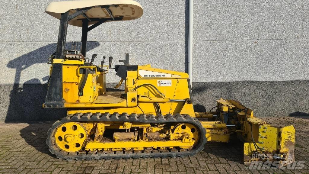 Mitsubishi BD2H Pásové nakladače