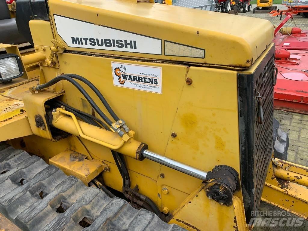 Mitsubishi BD2H Pásové nakladače