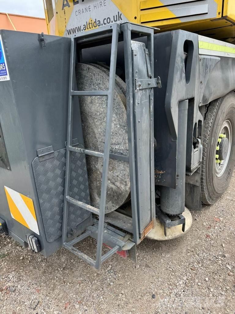 Terex AC140C Univerzální terénní jeřáby
