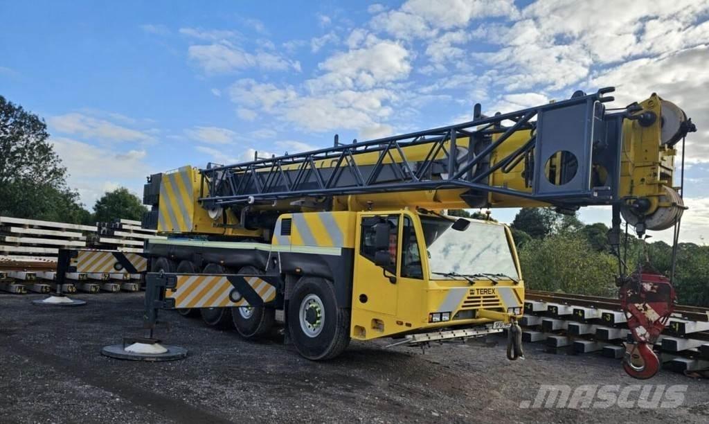 Terex AC140C Univerzální terénní jeřáby