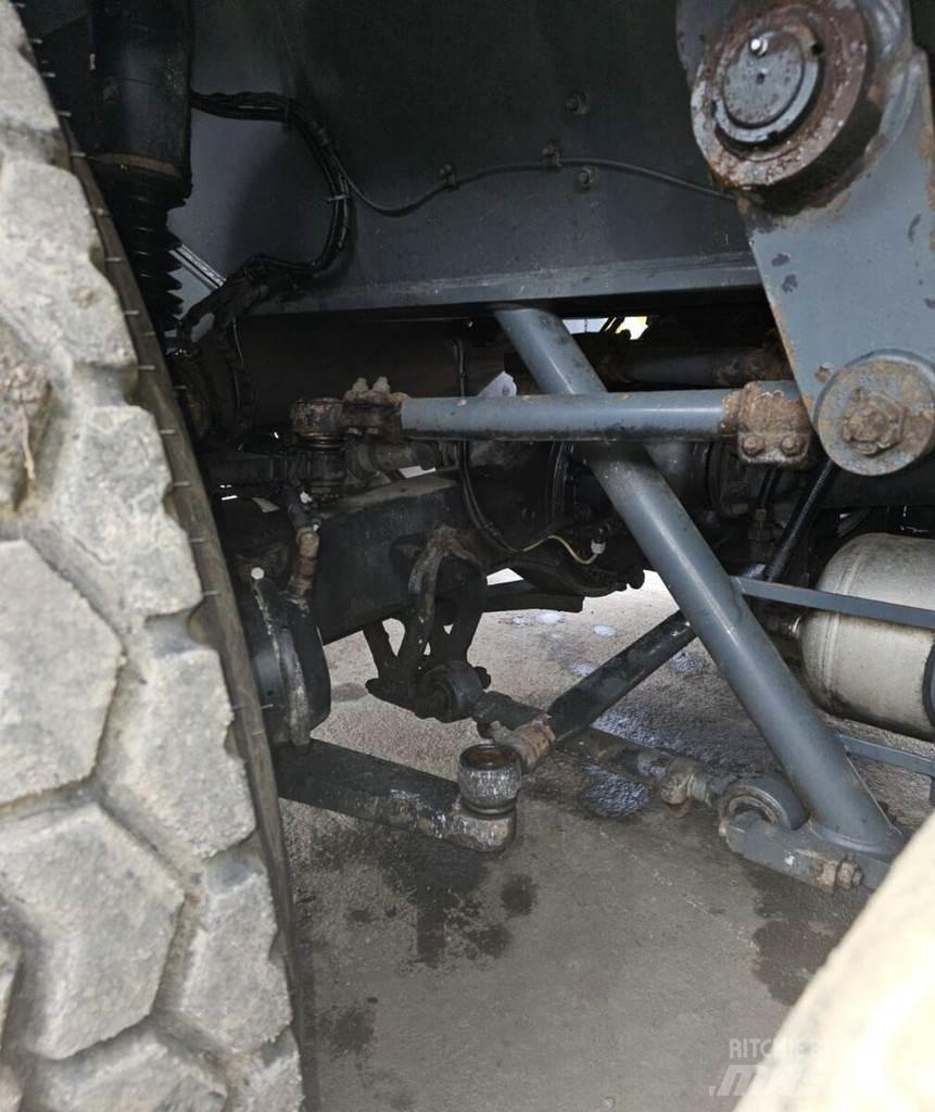 Terex AC140C Jeřáby pro těžký terén
